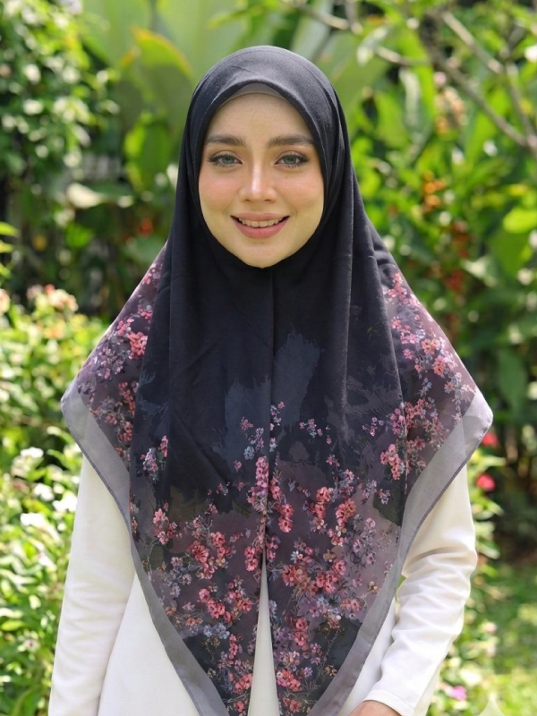 Emira Flora Instant Square Shawl Premium
